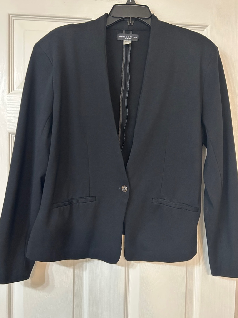 Simply Styled Black Single-Button Open Front Blazer